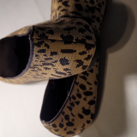 Women's Seven7 New Flats - Picture 4 of 8